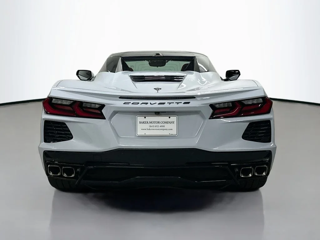 Used 2024 White Chevrolet Stingray image 10
