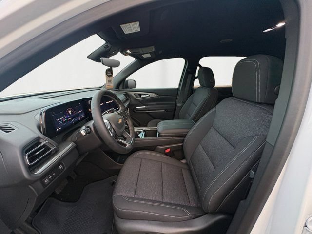2027 Chevrolet Traverse LT - Photo 11