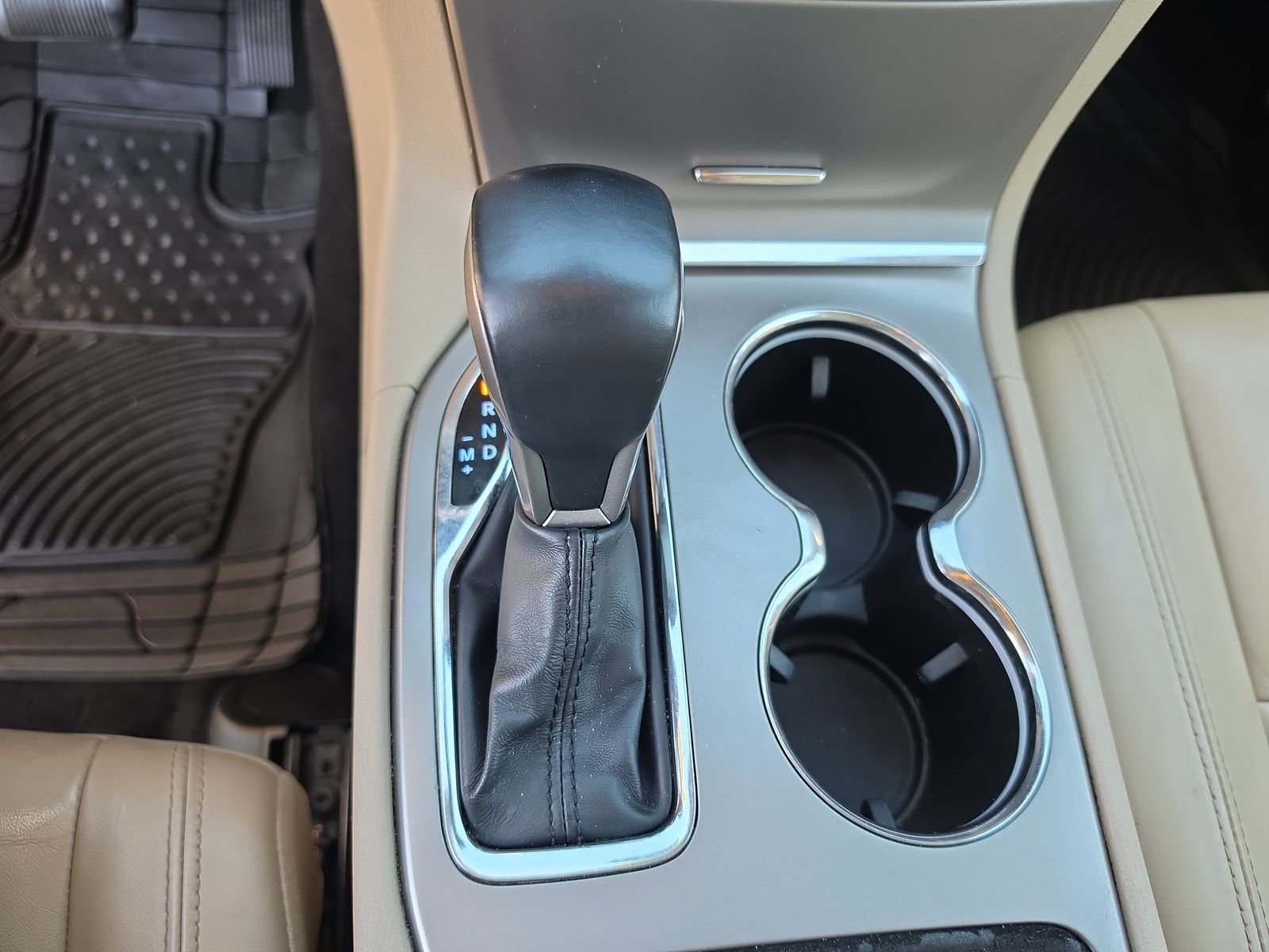 Used 2022 White Jeep Limited image 19