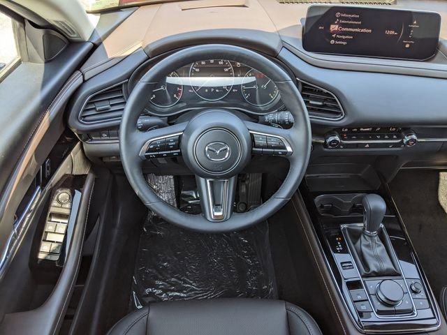 2025 Mazda CX-30 Premium - Photo 13