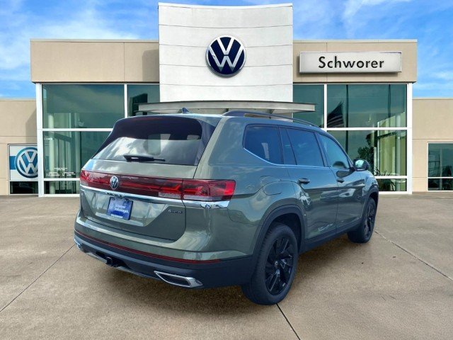 New 2026 Avocado Green Pearl Volkswagen SE w/Technology 4M image 6