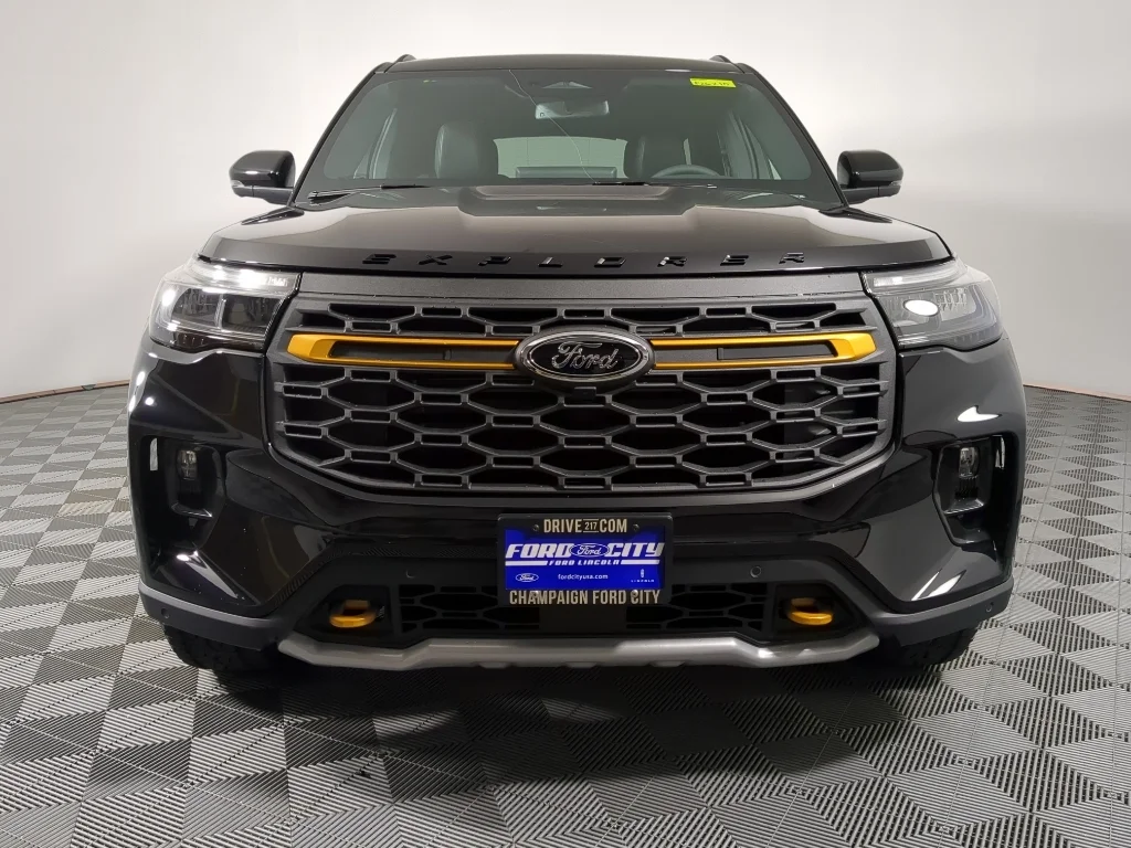 New 2026 Agate Black Metallic Ford Tremor® image 3