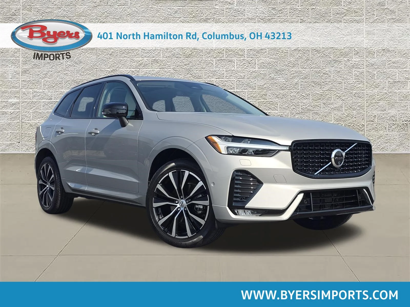 Used 2024 Silver Dawn Metallic Volvo Plus Dark Theme image 1