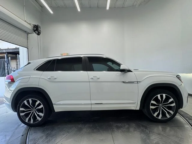 Used 2021 Pure White Volkswagen 3.6L V6 SEL R-Line image 14