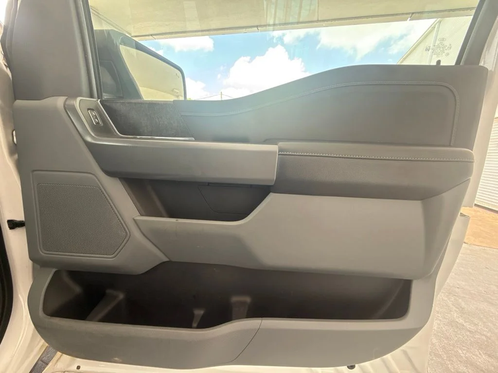 Used 2021 Oxford White Ford XLT image 40