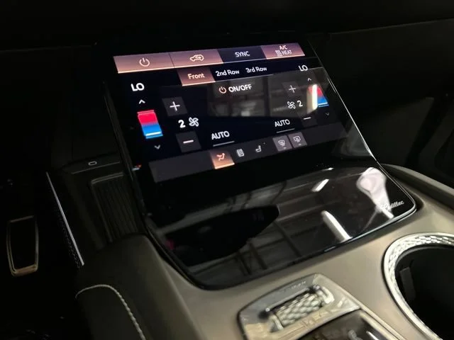 2027 Cadillac VISTIQ Luxury - Photo 15