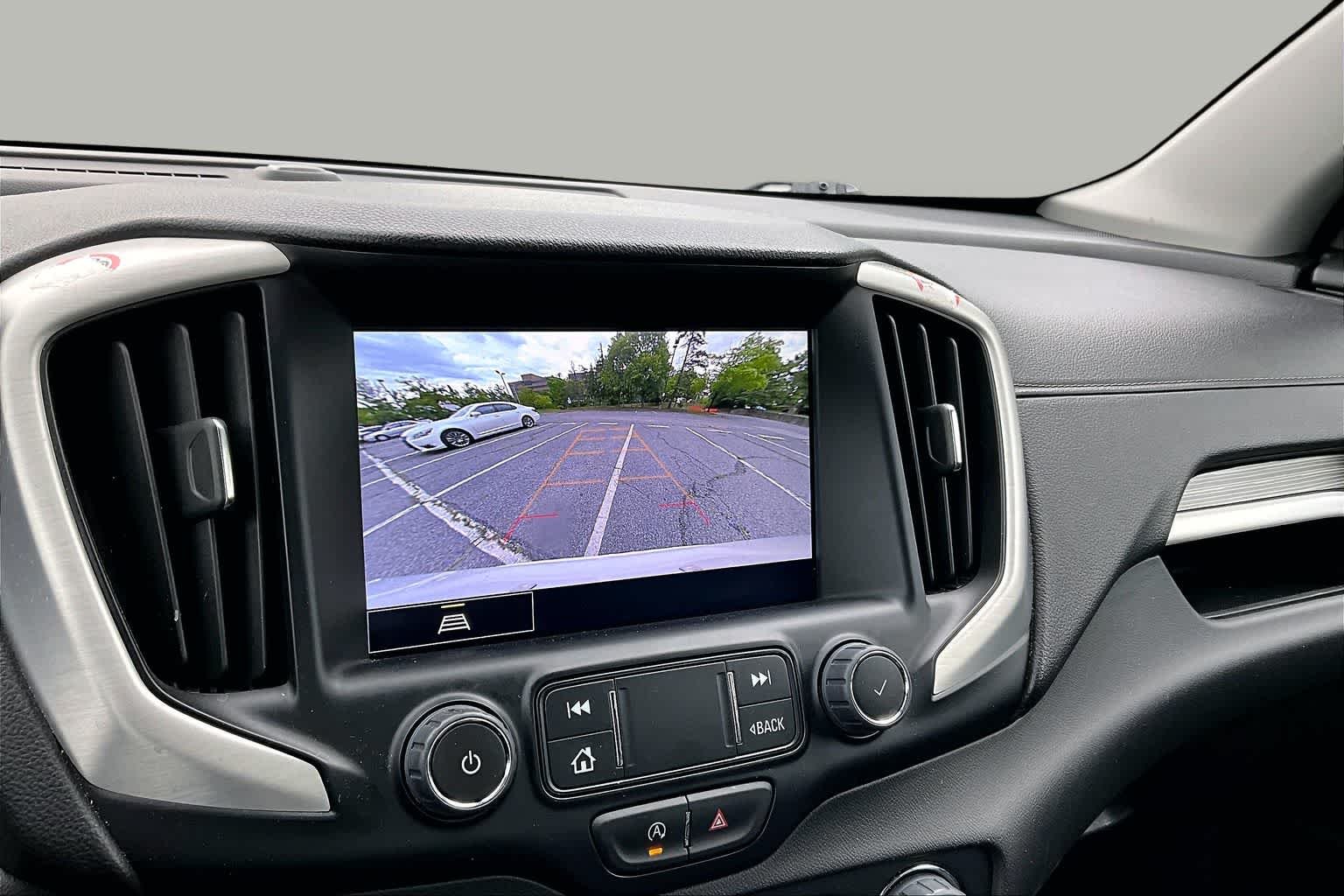 Used 2024 Summit White GMC SLT image 26