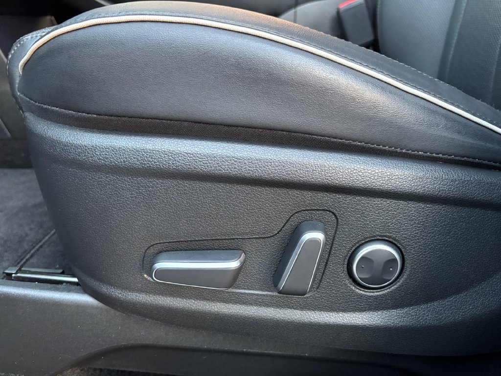 Used 2025 Gray Hyundai XRT image 32