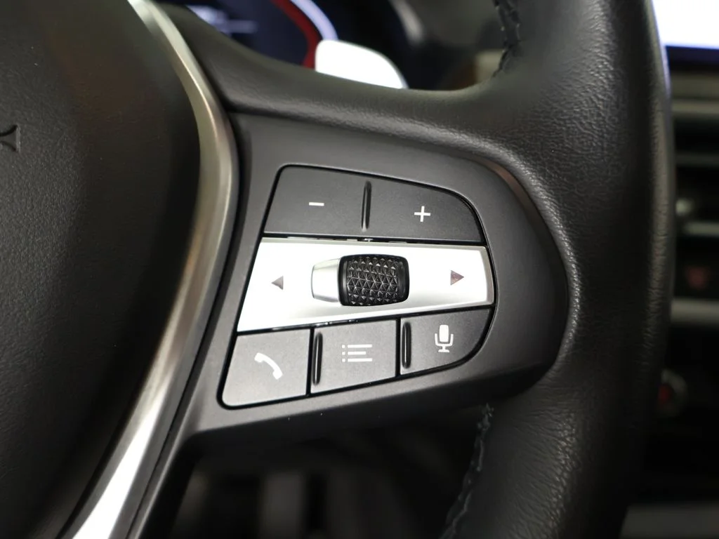 Used 2022 Phytonic Blue Metallic BMW xDrive30i image 47