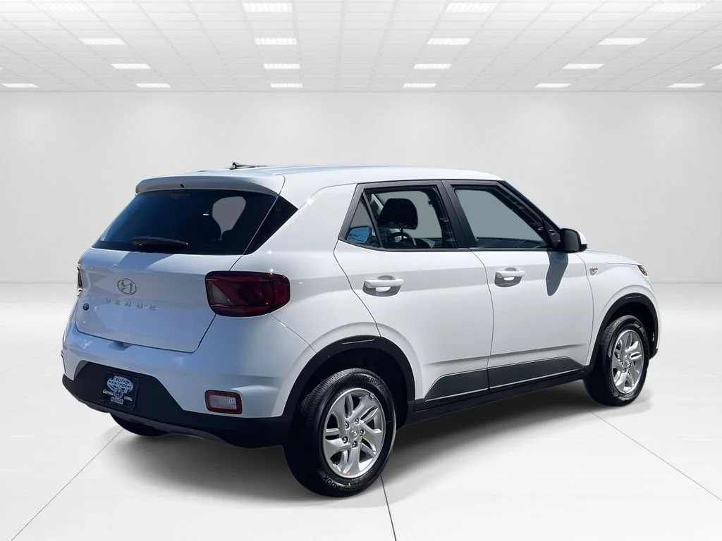 New 2026 White Hyundai SE image 6
