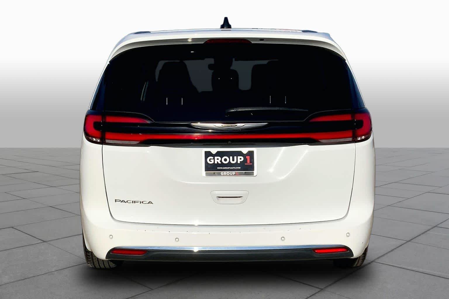 Used 2023 Bright White Clearcoat Chrysler Touring L image 5