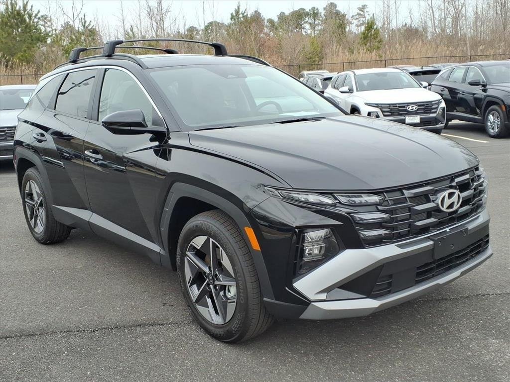 New 2026 Phantom Black Hyundai SEL FWD image 3