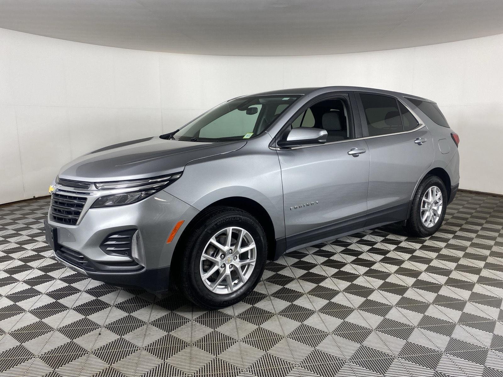 Used 2024 Sterling Gray Metallic Chevrolet LT image 3