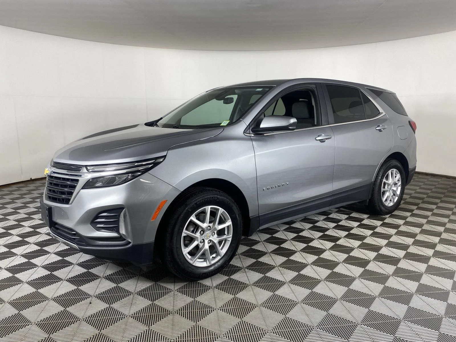 Used 2024 Sterling Gray Metallic Chevrolet LT image 3