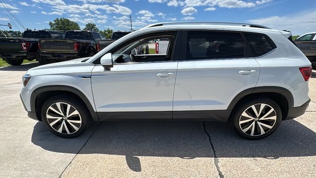 2023 Volkswagen Taos SE - Photo 7