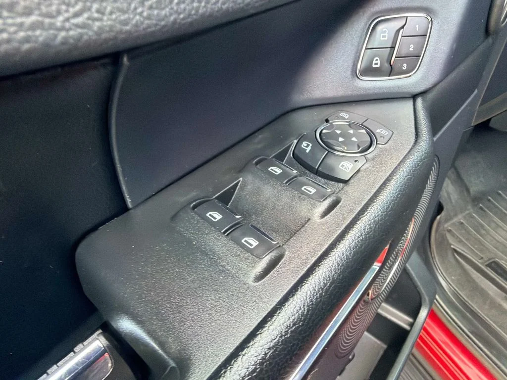 Used 2020 Red Metallic Ford XLT image 19