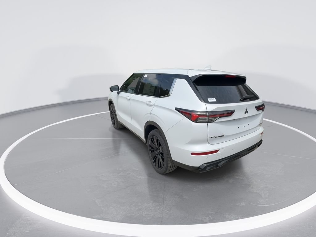 New 2026 White Mitsubishi LE image 6