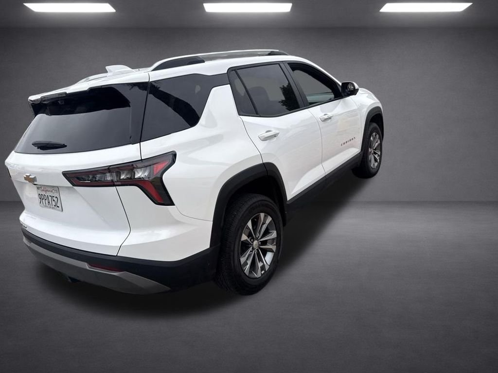 Used 2025 White Chevrolet LT image 19