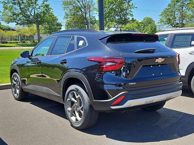 New 2026 Mosaic Black Metallic Chevrolet LT image 4