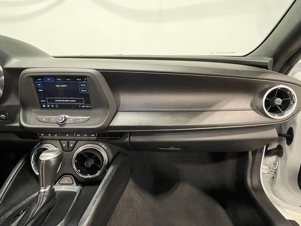 Used 2019 White Chevrolet 1LT image 52