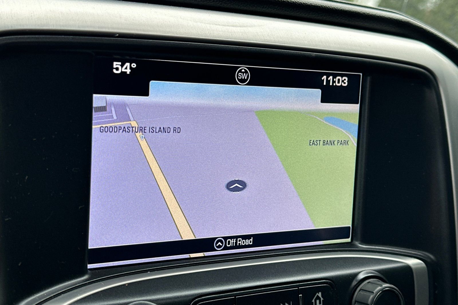 Used 2016 Silver GMC SLT image 21