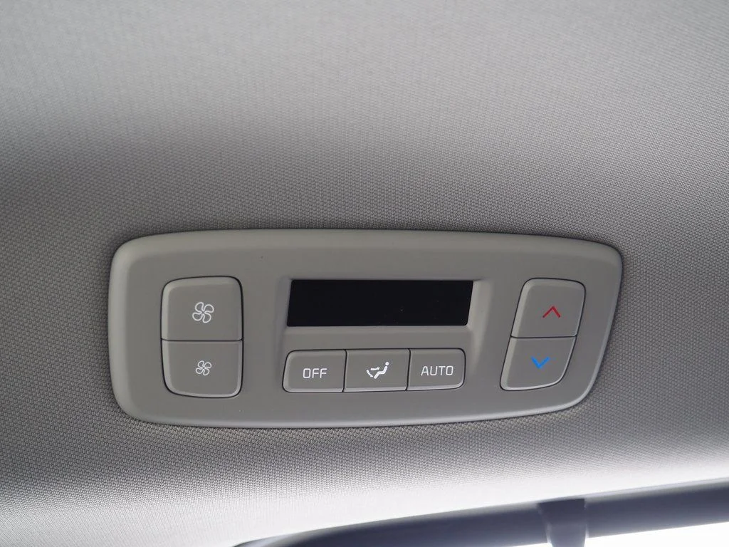 2026 Kia Carnival SX - Photo 13