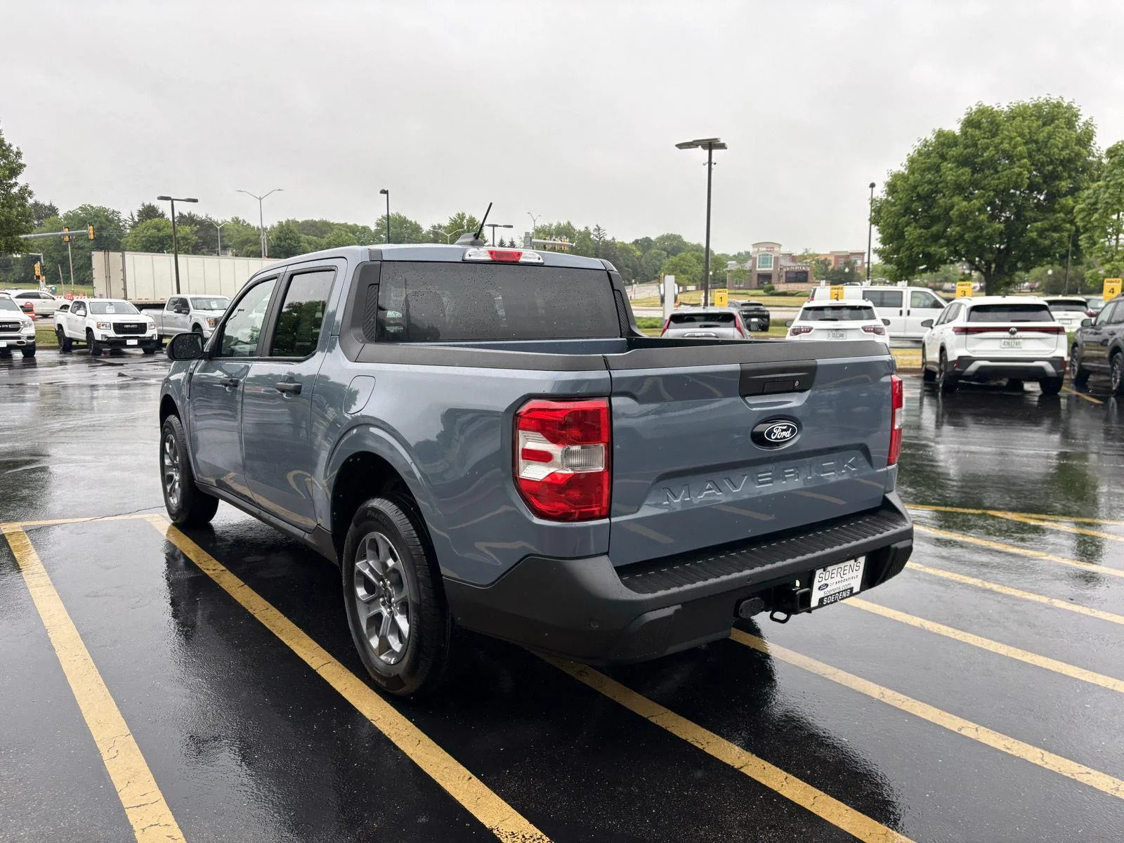 New 2026 Azure Gray Metallic Tri-Coat Ford XLT image 4