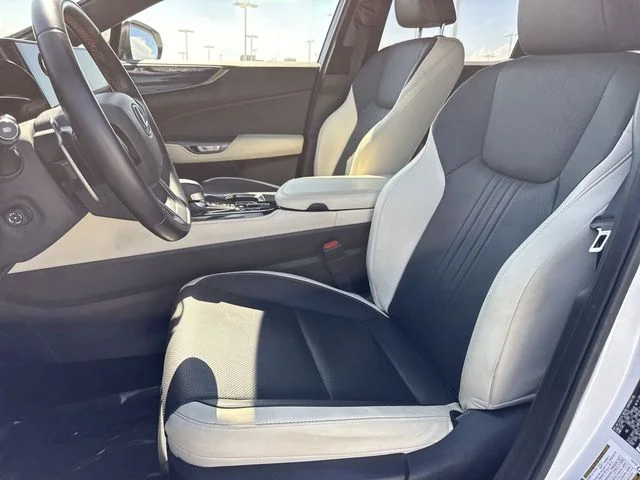 Used 2023 White Lexus 350 Premium image 11