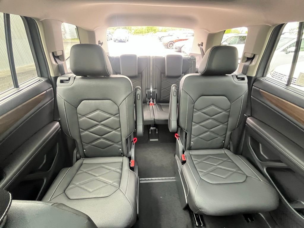New 2026 Gray Volkswagen 2.0T SE w/Technology image 25