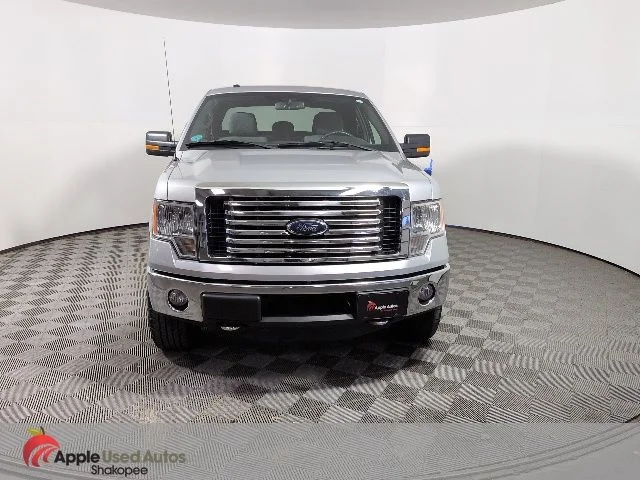 Used 2011 Silver Ford XLT image 2
