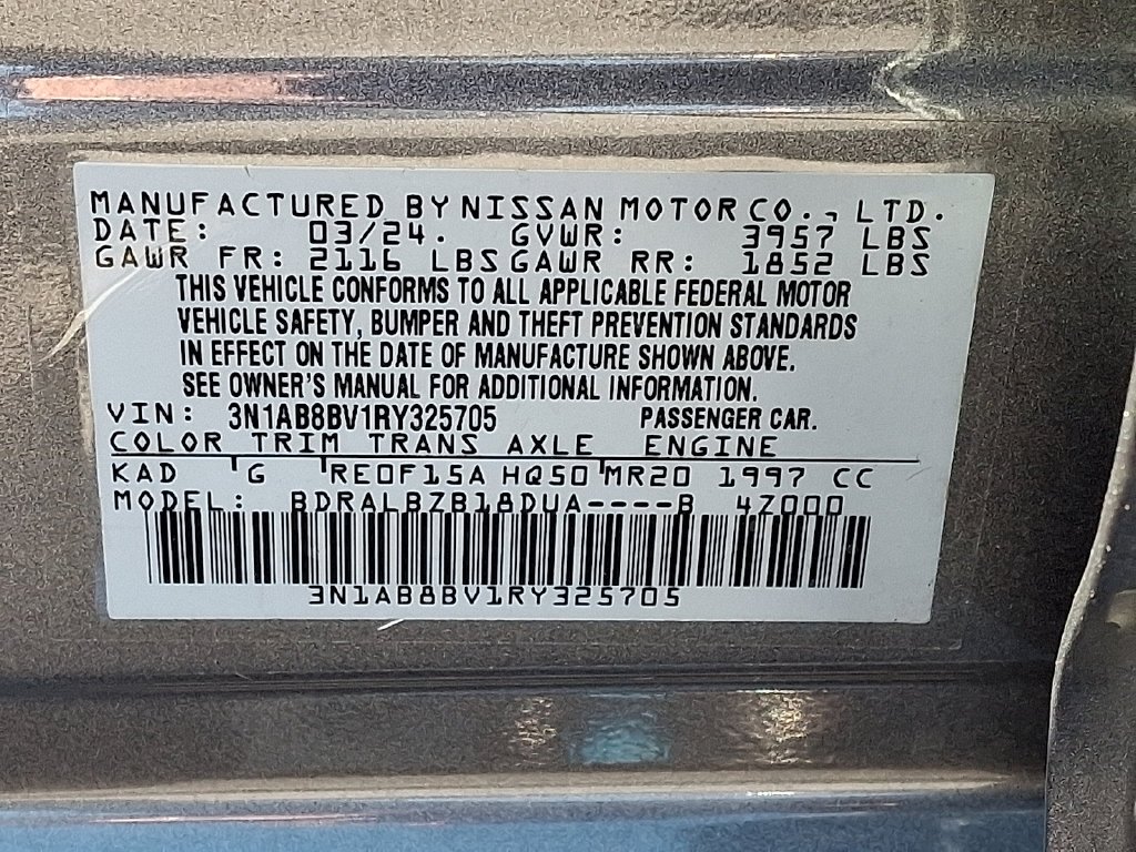 Used 2024 Gray Nissan S image 27