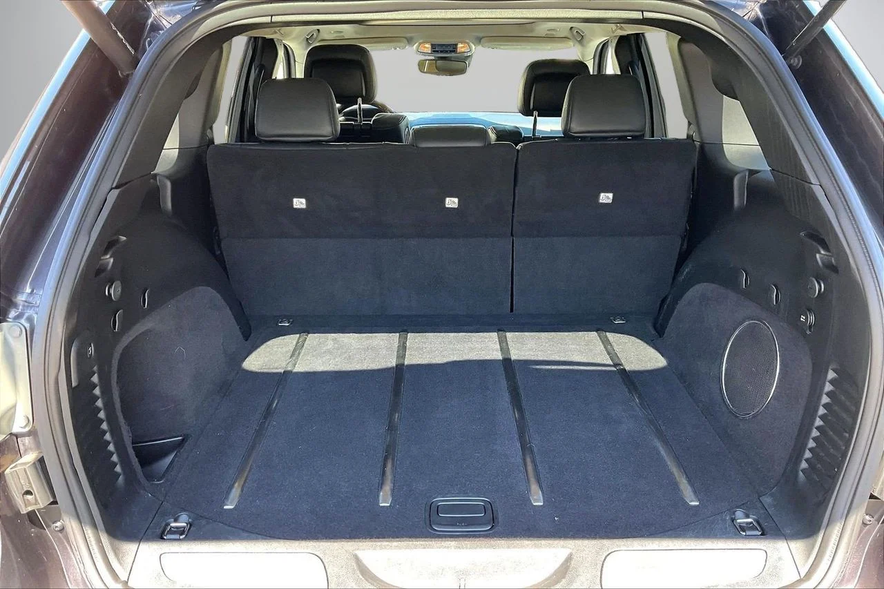 Certified Used 2017 Gray Jeep Summit image 27