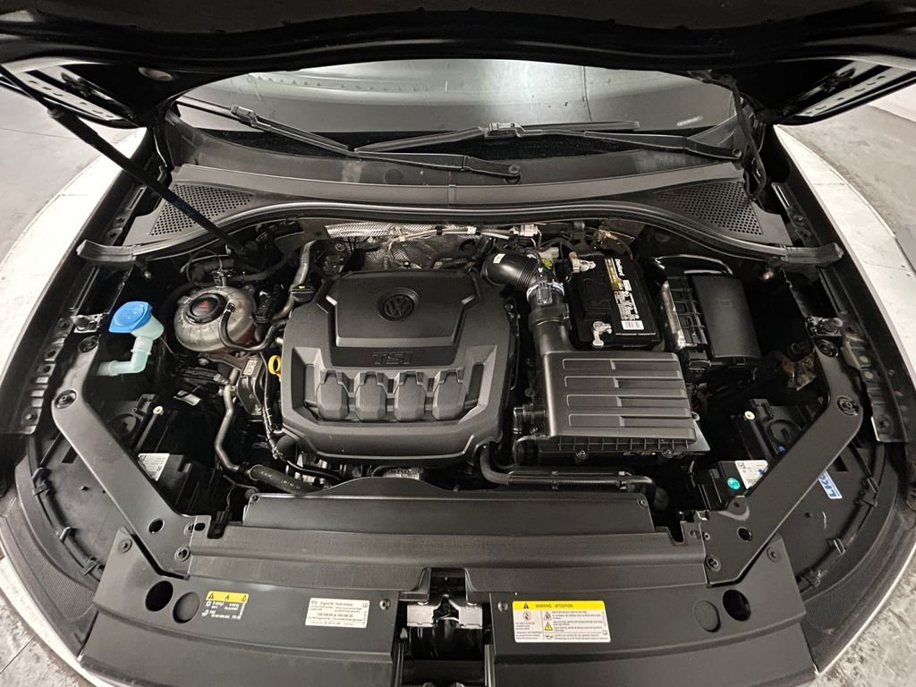 Used 2022  Volkswagen 2.0T SE image 21