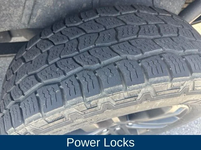 Used 2021  Ford XLT image 11