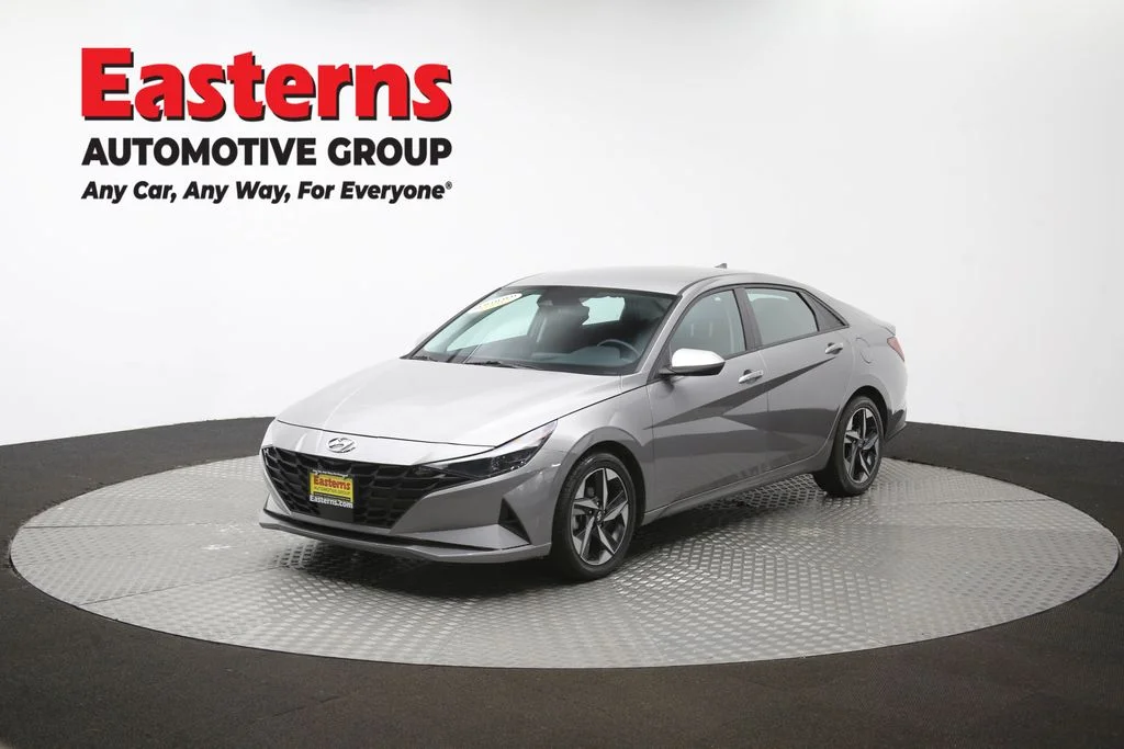 Used 2023 Silver Hyundai SEL image 50