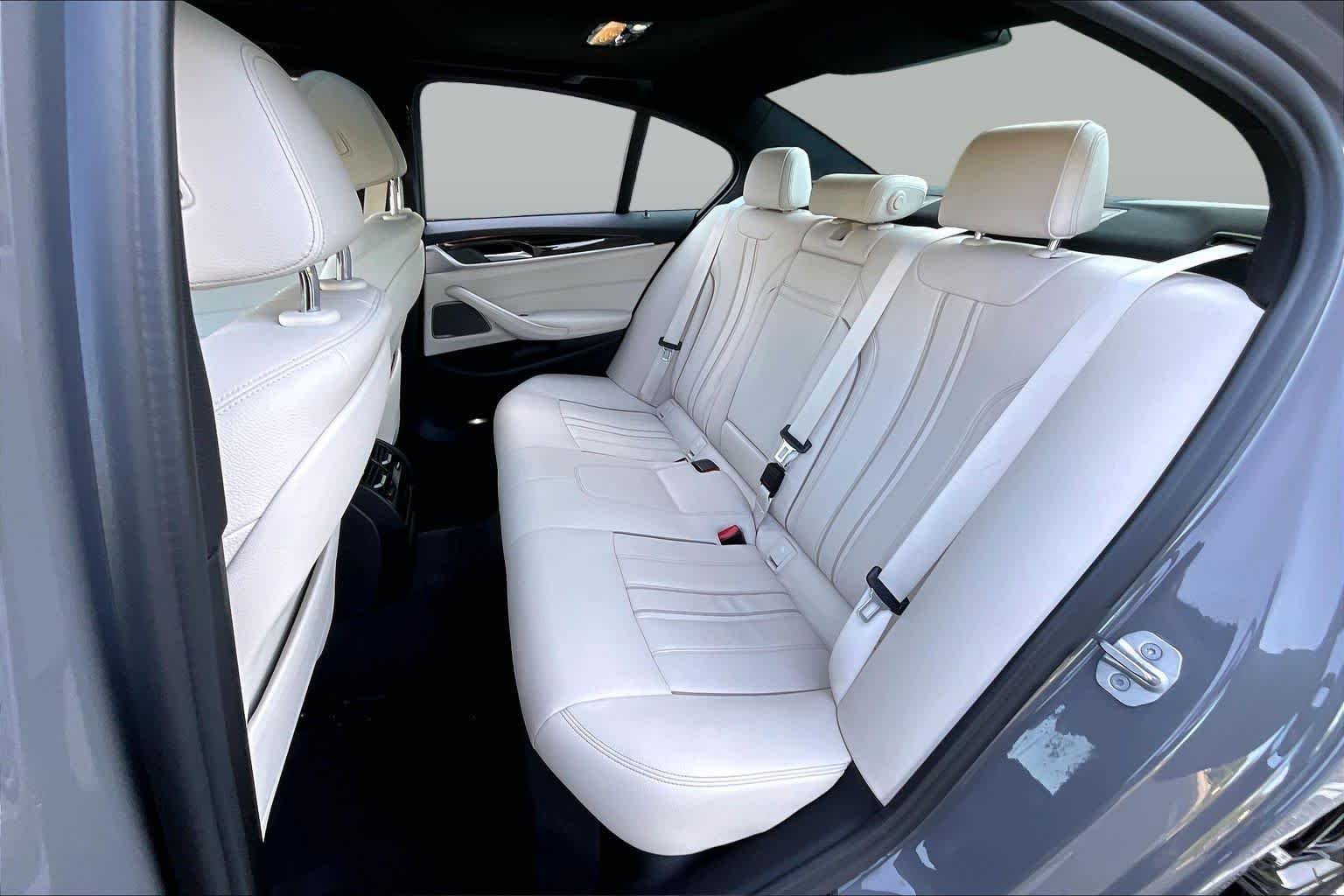 Used 2021 Bernina Grey Amber Effect Metallic BMW 530i xDrive image 20