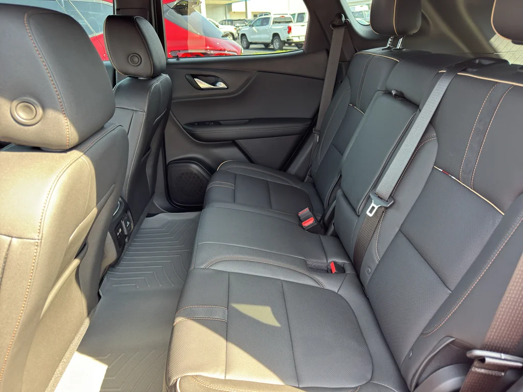 Used 2025 Radiant Red Tintcoat Chevrolet Premier image 18
