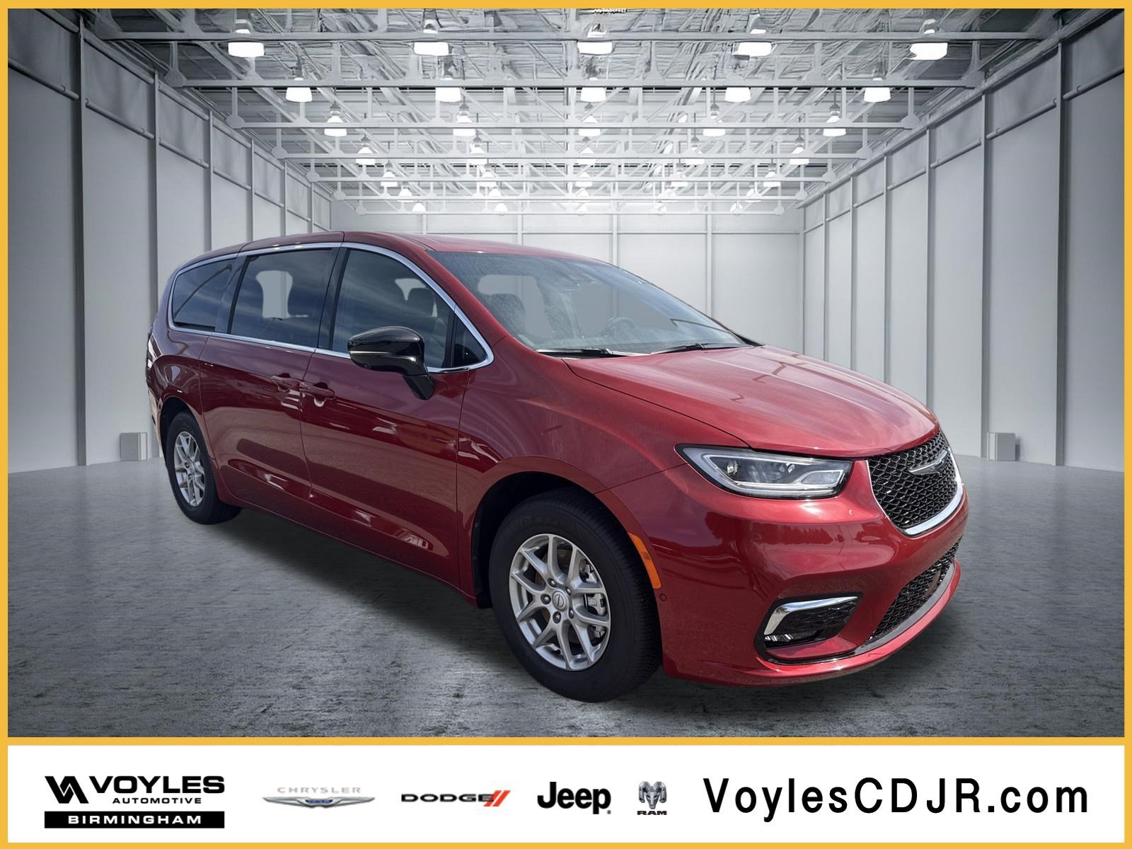 2026 Chrysler Pacifica Select's photo