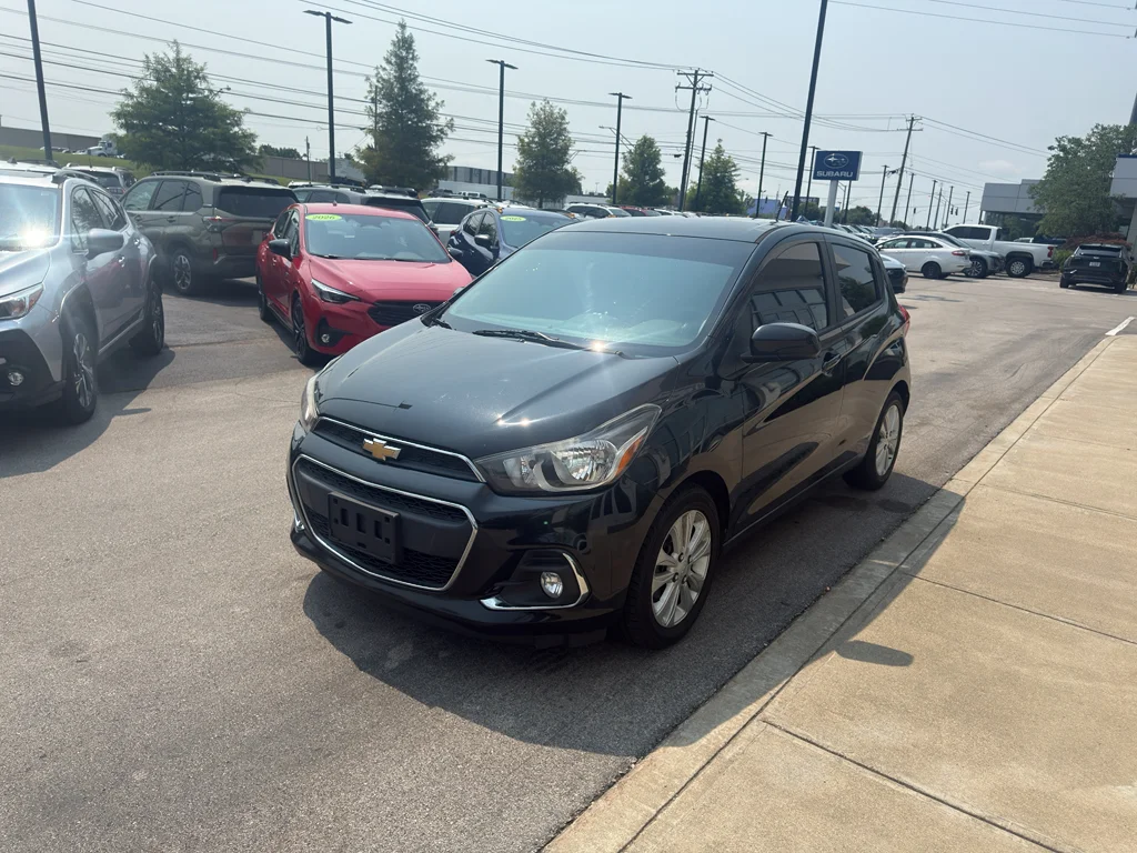 Used 2016 Black Granite Metallic Chevrolet LT image 4
