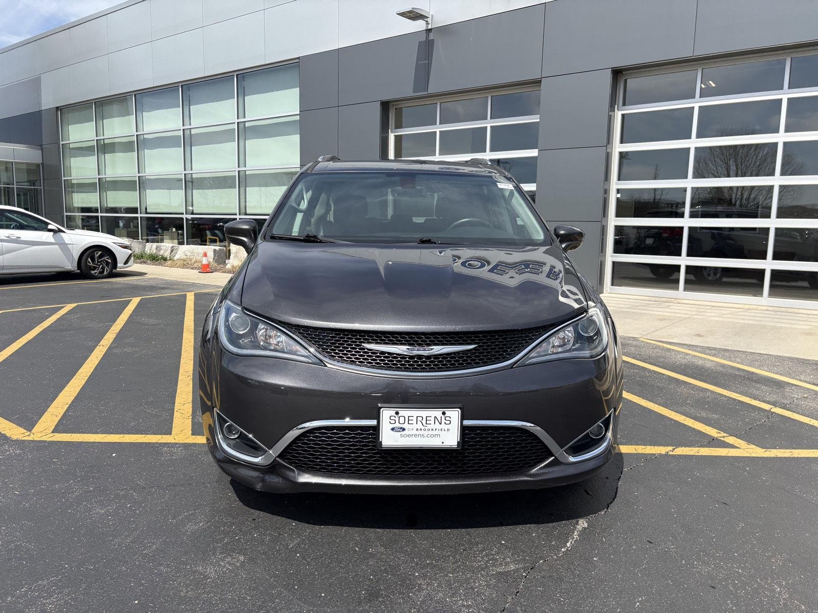 Used 2018 Chrysler Pacifica Touring L Plus with VIN 2C4RC1EG1JR294591 for sale in Brookfield, WI