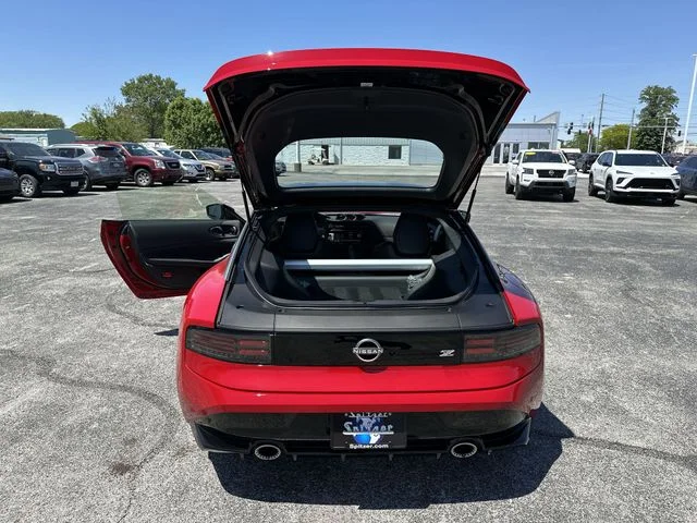 New 2026 Solid Red / Super Black Two-tone Nissan Performance image 22