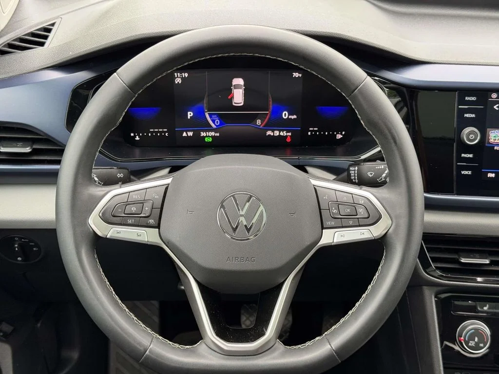 Used 2023 White Volkswagen 1.5T SE image 18