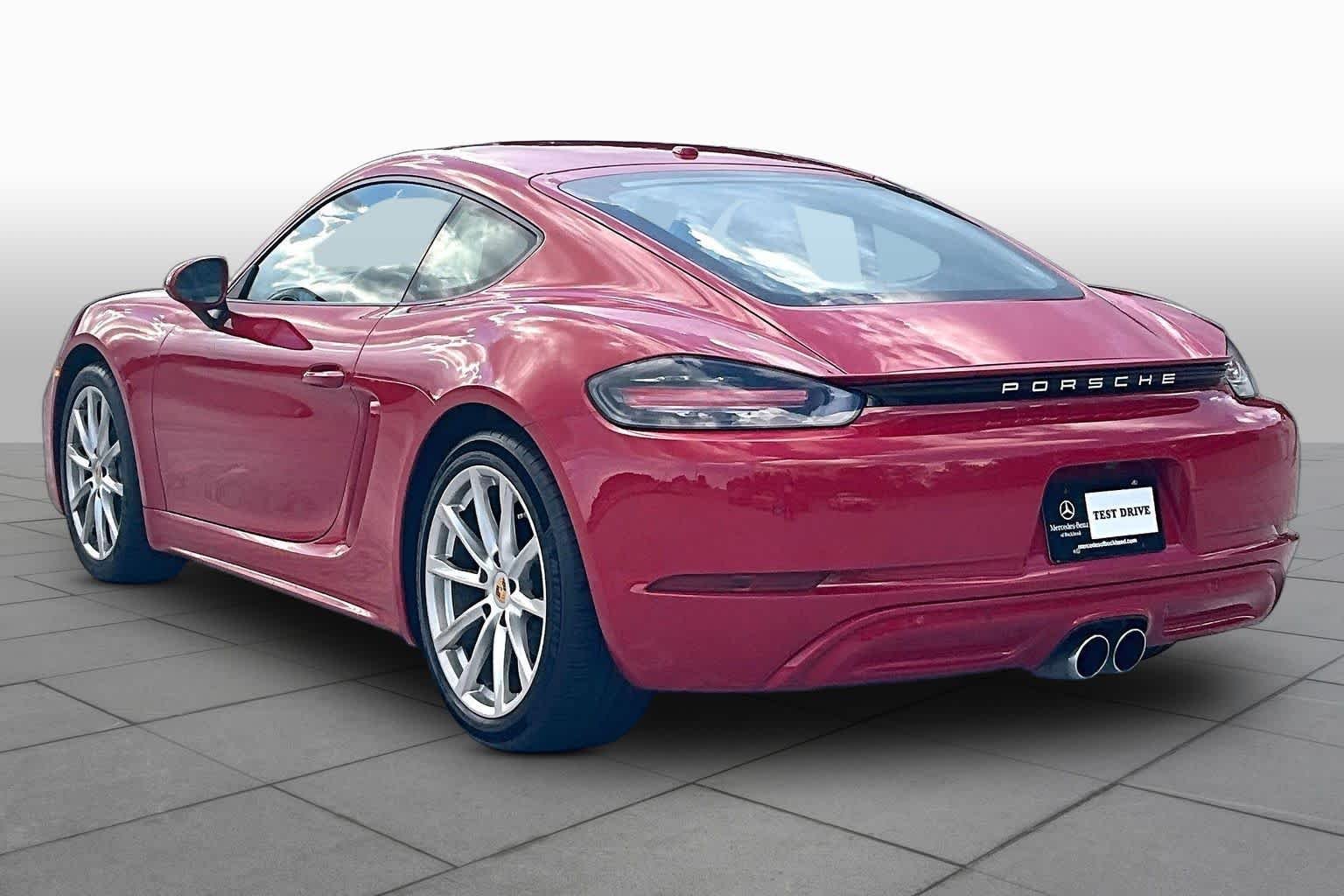 Used 2019 Carmine Red Porsche  image 11