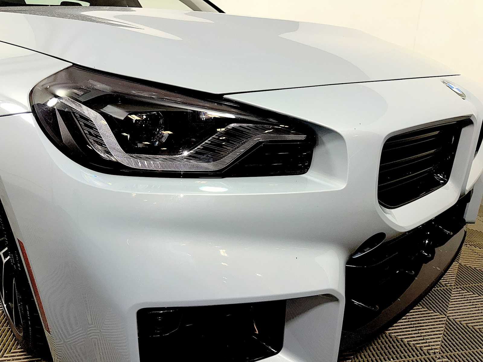 Used 2025 Brooklyn Grey Metallic BMW  image 25