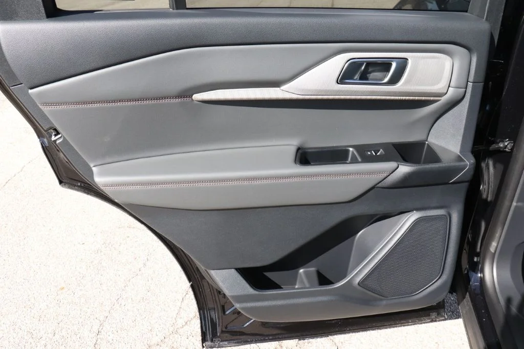 New 2026 Agate Black Metallic Ford Active image 39