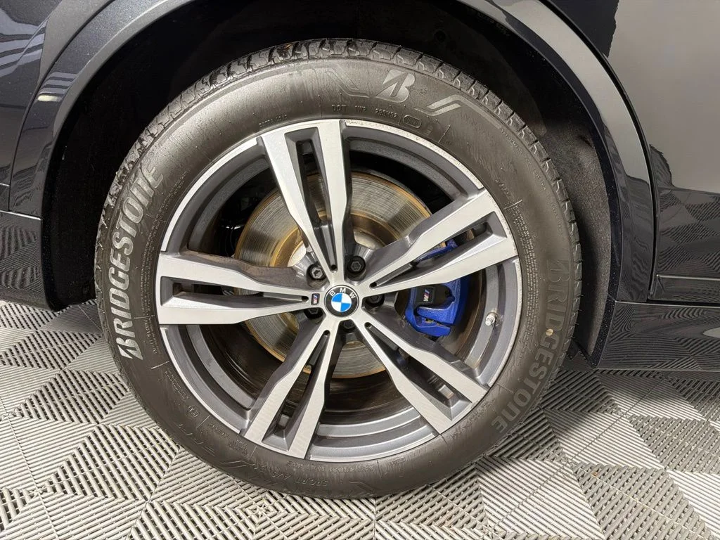 Certified Used 2024 Black Sapphire Metallic BMW M60i image 12