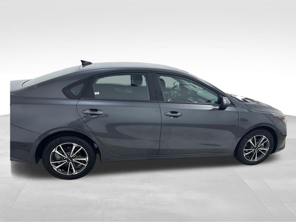 Used 2024 Gray Kia LXS image 6