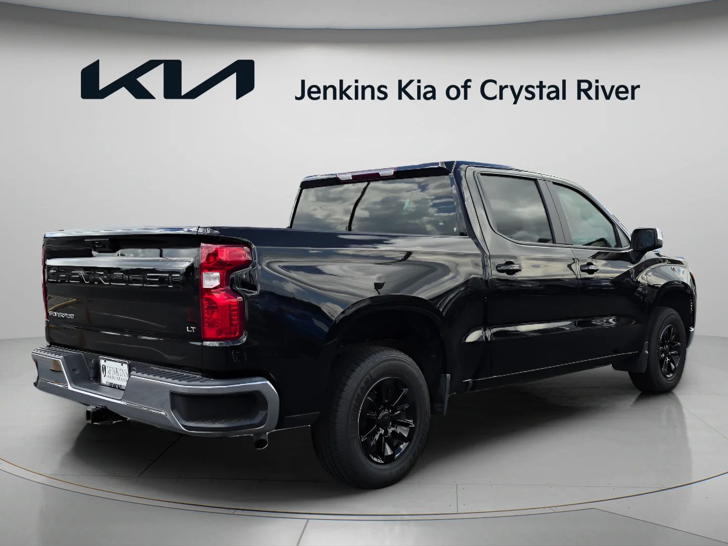 Used 2025 Black Chevrolet LT image 5
