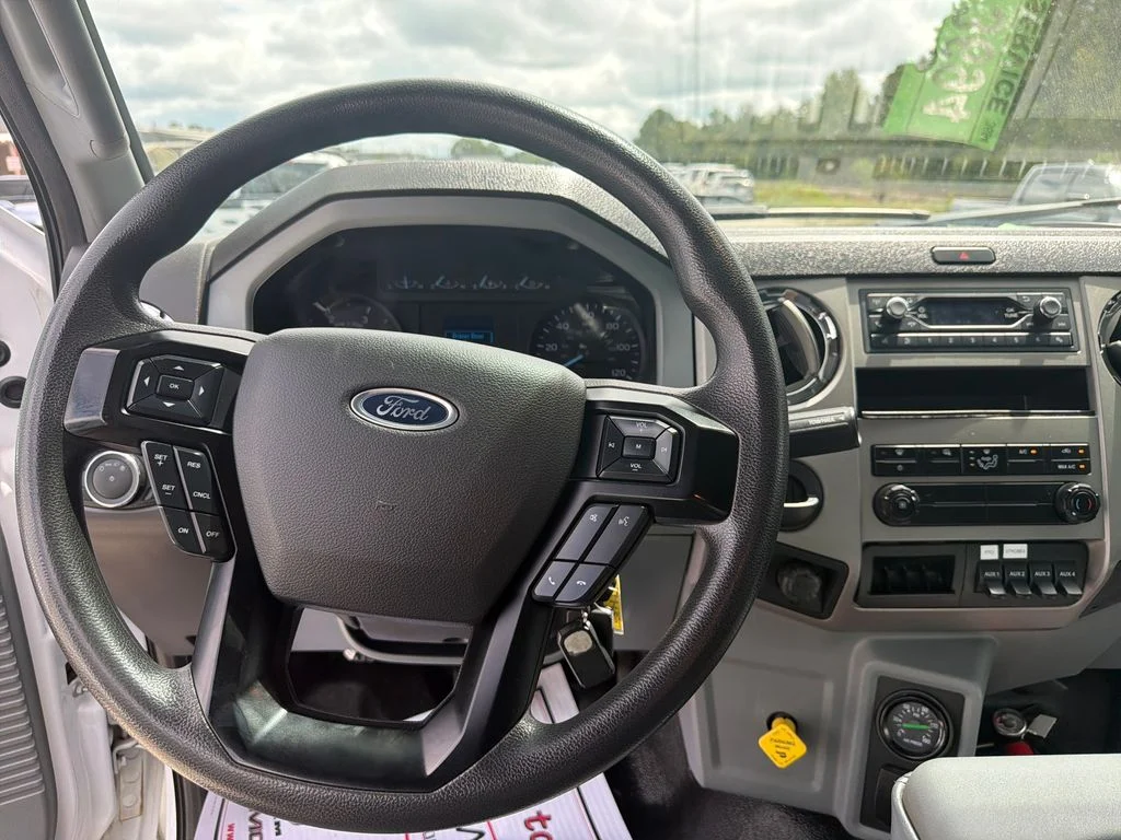 Used 2025 White Ford Base image 15