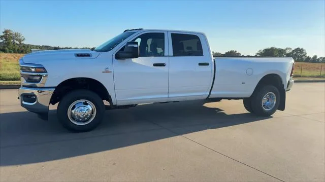 New 2026 Bright White Clear-Coat Exterior Paint RAM Tradesman image 5